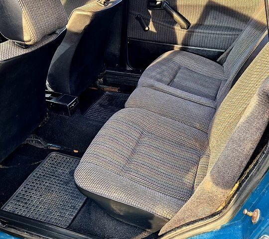 Зеленый Фольксваген Пассат, объемом двигателя 2 л и пробегом 350 тыс. км за 1300 $, фото 4 на Automoto.ua