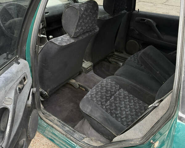 Зеленый Фольксваген Пассат, объемом двигателя 1.98 л и пробегом 280 тыс. км за 1700 $, фото 4 на Automoto.ua