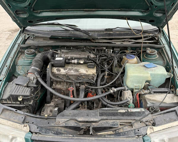 Зеленый Фольксваген Пассат, объемом двигателя 1.98 л и пробегом 280 тыс. км за 1700 $, фото 3 на Automoto.ua