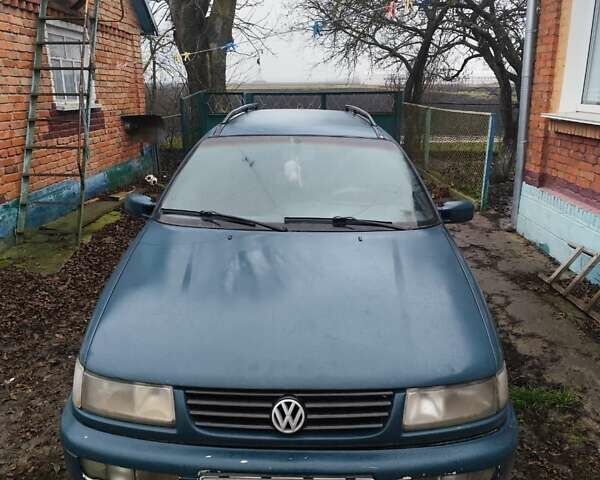 Зеленый Фольксваген Пассат, объемом двигателя 1.78 л и пробегом 380 тыс. км за 1200 $, фото 9 на Automoto.ua