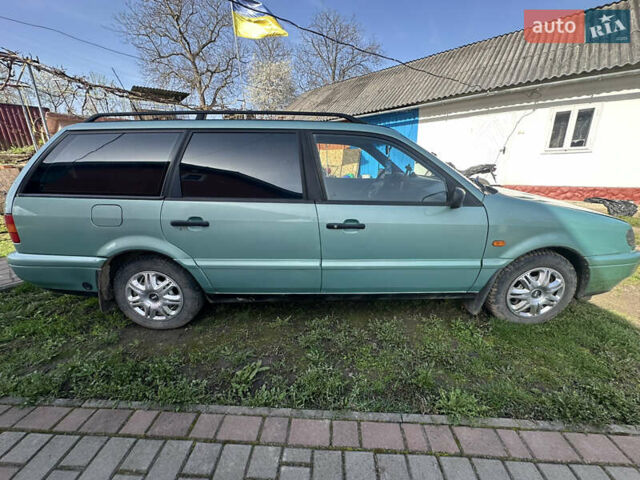 Зеленый Фольксваген Пассат, объемом двигателя 1.98 л и пробегом 422 тыс. км за 2700 $, фото 3 на Automoto.ua