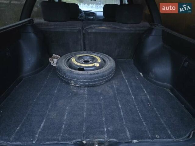 Зеленый Фольксваген Пассат, объемом двигателя 1.8 л и пробегом 528 тыс. км за 2200 $, фото 6 на Automoto.ua