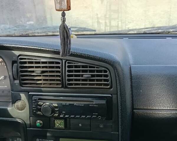 Зелений Фольксваген Пассат, об'ємом двигуна 2 л та пробігом 420 тис. км за 2350 $, фото 6 на Automoto.ua