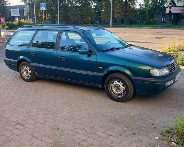 Зелений Фольксваген Пассат, об'ємом двигуна 1.9 л та пробігом 320 тис. км за 2200 $, фото 5 на Automoto.ua