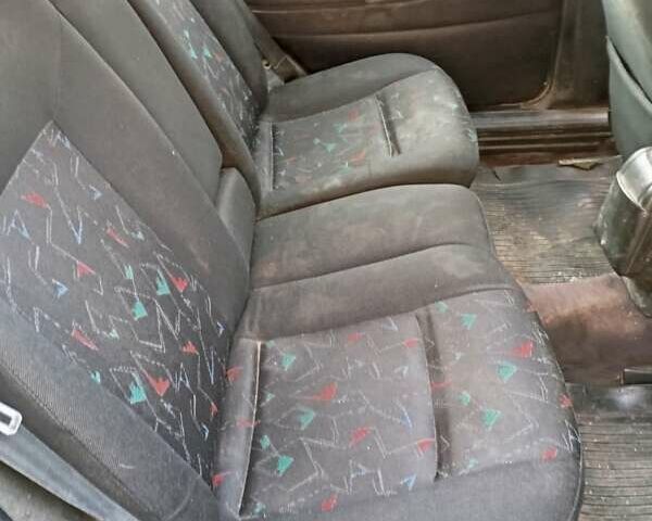 Зелений Фольксваген Пассат, об'ємом двигуна 2 л та пробігом 420 тис. км за 2350 $, фото 5 на Automoto.ua