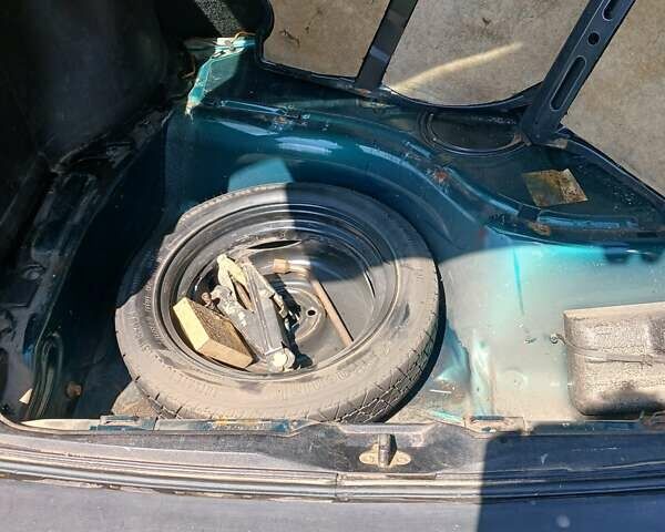 Зелений Фольксваген Пассат, об'ємом двигуна 1.9 л та пробігом 320 тис. км за 2200 $, фото 4 на Automoto.ua