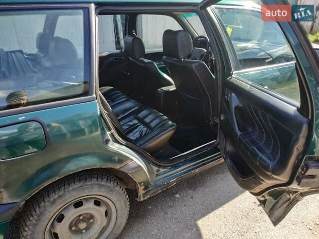 Зеленый Фольксваген Пассат, объемом двигателя 1.6 л и пробегом 450 тыс. км за 1599 $, фото 9 на Automoto.ua