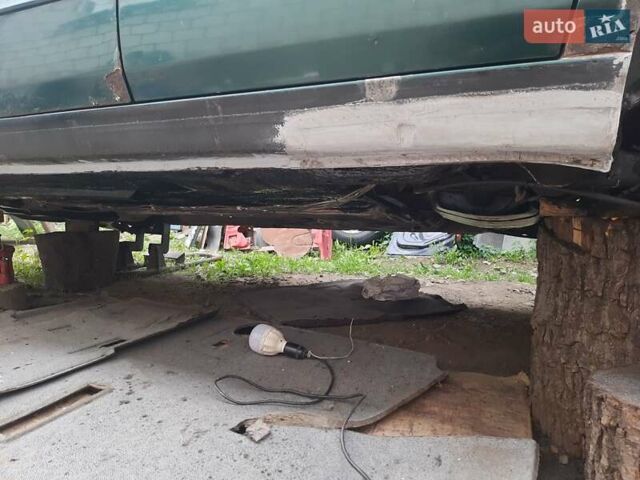 Зеленый Фольксваген Пассат, объемом двигателя 1.98 л и пробегом 425 тыс. км за 2000 $, фото 5 на Automoto.ua
