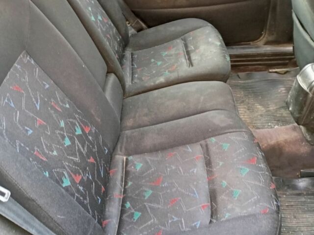 Зеленый Фольксваген Пассат, объемом двигателя 2 л и пробегом 420 тыс. км за 2350 $, фото 7 на Automoto.ua