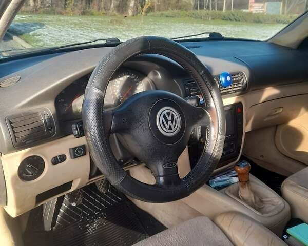 Зеленый Фольксваген Пассат, объемом двигателя 1.8 л и пробегом 360 тыс. км за 3500 $, фото 8 на Automoto.ua