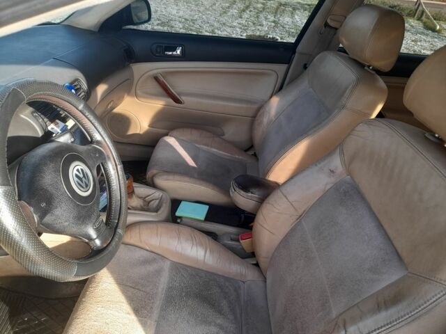 Зеленый Фольксваген Пассат, объемом двигателя 1.8 л и пробегом 360 тыс. км за 3500 $, фото 4 на Automoto.ua