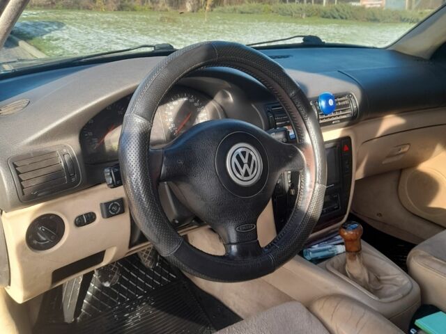 Зеленый Фольксваген Пассат, объемом двигателя 1.8 л и пробегом 360 тыс. км за 3500 $, фото 9 на Automoto.ua