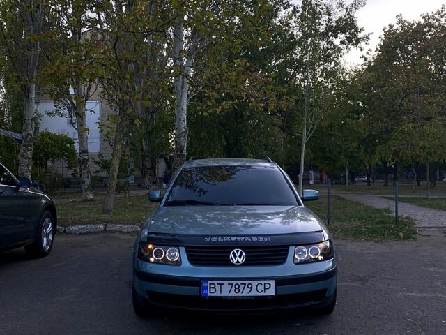 Зеленый Фольксваген Пассат, объемом двигателя 1.8 л и пробегом 0 тыс. км за 4500 $, фото 6 на Automoto.ua