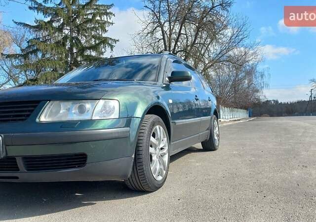 Зеленый Фольксваген Пассат, объемом двигателя 1.8 л и пробегом 250 тыс. км за 4200 $, фото 16 на Automoto.ua