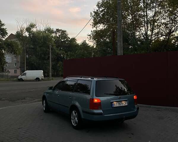 Зеленый Фольксваген Пассат, объемом двигателя 1.78 л и пробегом 380 тыс. км за 4500 $, фото 1 на Automoto.ua