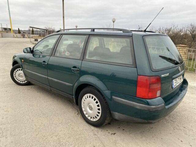 Зелений Фольксваген Пассат, об'ємом двигуна 1.9 л та пробігом 220 тис. км за 2250 $, фото 16 на Automoto.ua