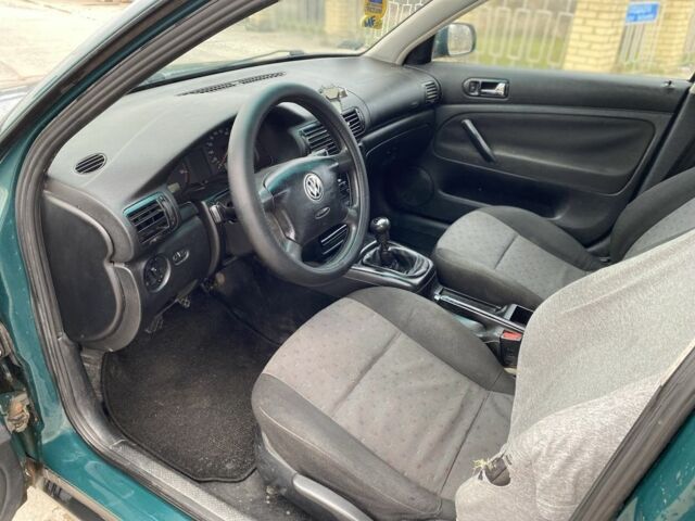 Зелений Фольксваген Пассат, об'ємом двигуна 1.9 л та пробігом 220 тис. км за 2250 $, фото 8 на Automoto.ua