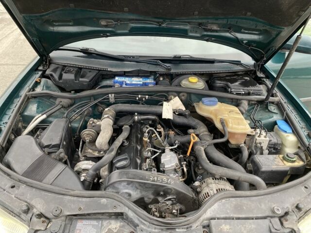 Зелений Фольксваген Пассат, об'ємом двигуна 1.9 л та пробігом 220 тис. км за 2250 $, фото 9 на Automoto.ua