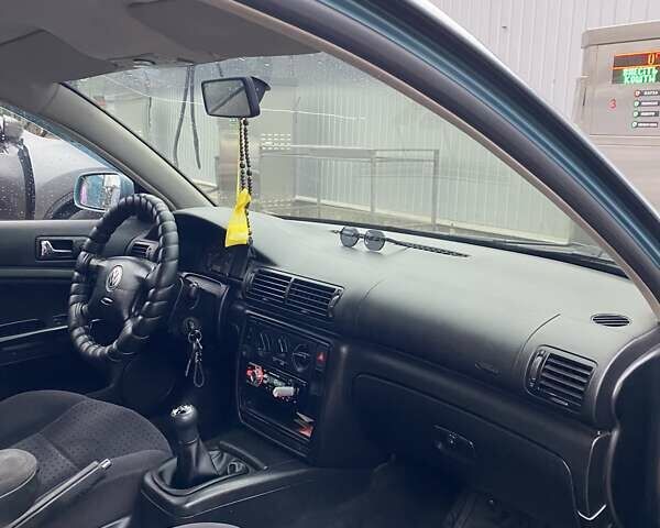 Зеленый Фольксваген Пассат, объемом двигателя 1.78 л и пробегом 380 тыс. км за 4500 $, фото 6 на Automoto.ua