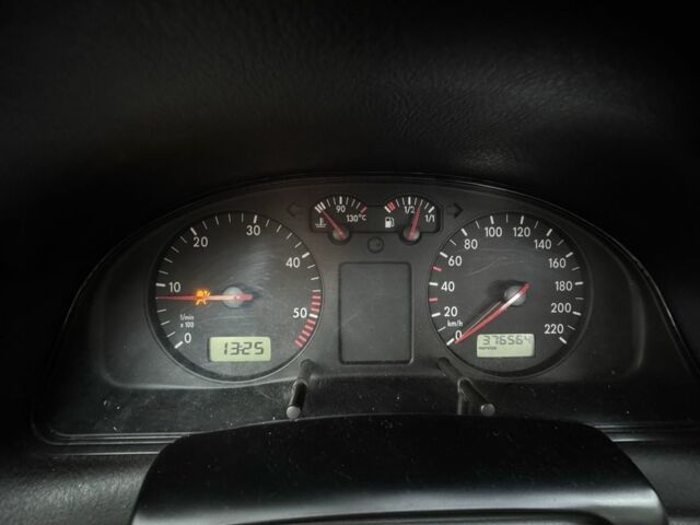 Зеленый Фольксваген Пассат, объемом двигателя 1.9 л и пробегом 3 тыс. км за 2023 $, фото 6 на Automoto.ua