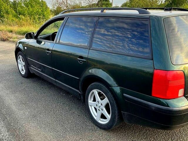 Зелений Фольксваген Пассат, об'ємом двигуна 1.8 л та пробігом 0 тис. км за 4000 $, фото 1 на Automoto.ua