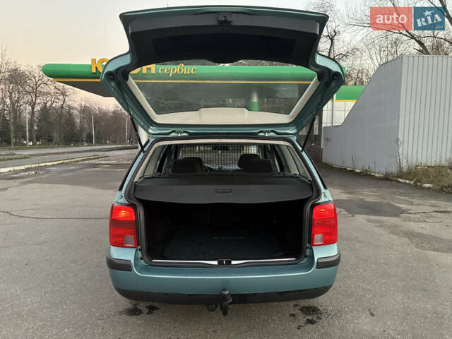 Зеленый Фольксваген Пассат, объемом двигателя 1.78 л и пробегом 224 тыс. км за 4200 $, фото 9 на Automoto.ua