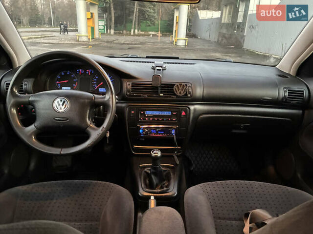 Зеленый Фольксваген Пассат, объемом двигателя 1.78 л и пробегом 224 тыс. км за 4200 $, фото 20 на Automoto.ua