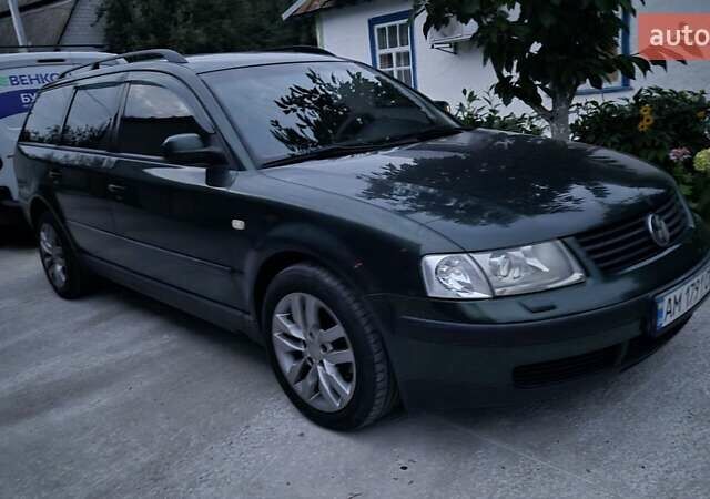 Зеленый Фольксваген Пассат, объемом двигателя 1.8 л и пробегом 250 тыс. км за 4200 $, фото 14 на Automoto.ua