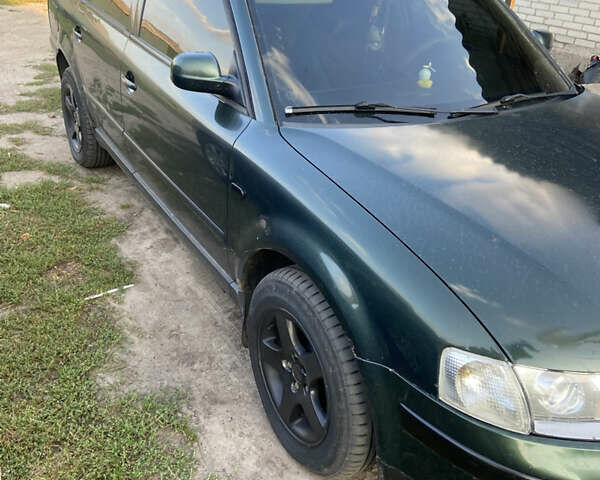 Зелений Фольксваген Пассат, об'ємом двигуна 1.99 л та пробігом 279 тис. км за 3650 $, фото 2 на Automoto.ua