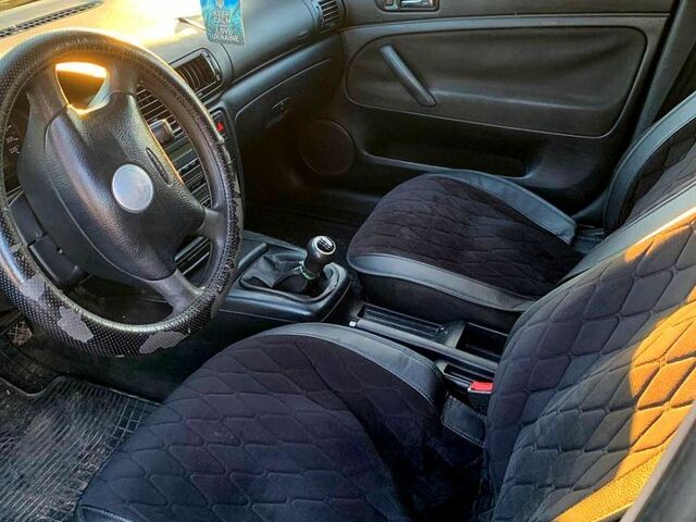 Зеленый Фольксваген Пассат, объемом двигателя 1.9 л и пробегом 300 тыс. км за 3600 $, фото 8 на Automoto.ua