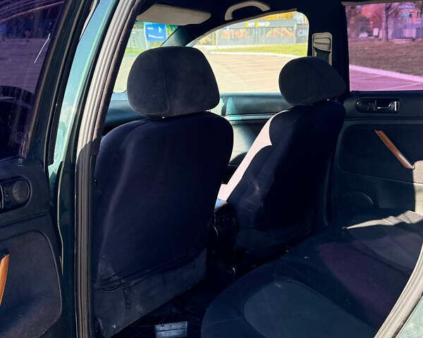 Фольксваген Пассат 1998 в Житомире на Automoto.ua Зеленый Фольксваген Пассат, объемом двигателя 1.9 л и пробегом 300 тыс. км за 2800 $, фото 12 на Automoto.ua