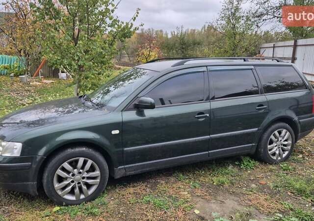 Зеленый Фольксваген Пассат, объемом двигателя 1.8 л и пробегом 250 тыс. км за 4200 $, фото 8 на Automoto.ua