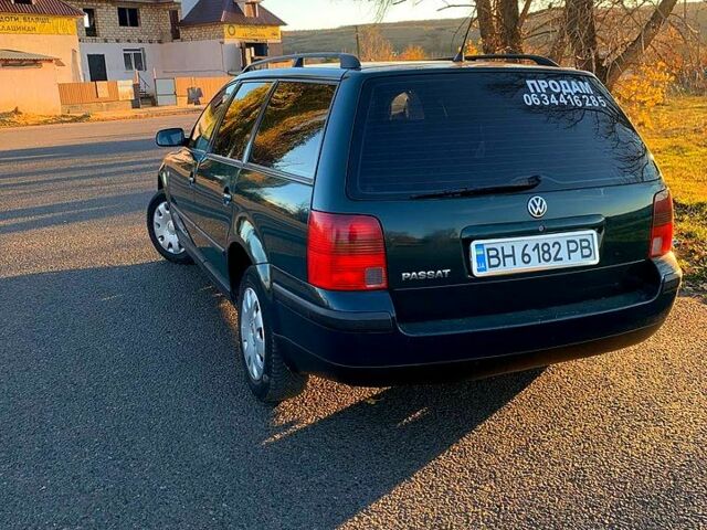 Зеленый Фольксваген Пассат, объемом двигателя 1.9 л и пробегом 300 тыс. км за 3600 $, фото 4 на Automoto.ua