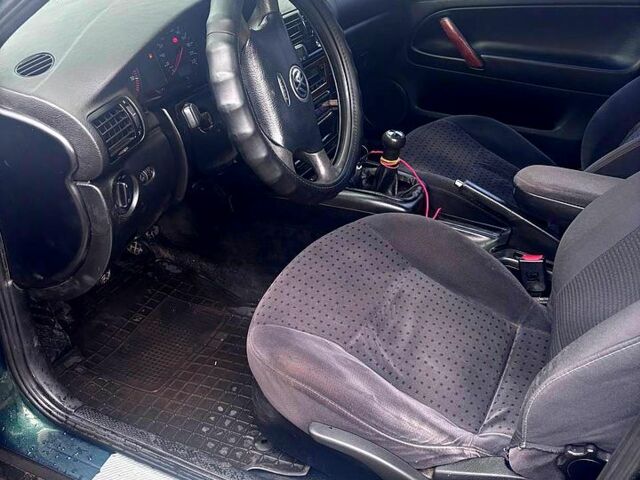 Зеленый Фольксваген Пассат, объемом двигателя 1.9 л и пробегом 302 тыс. км за 3650 $, фото 12 на Automoto.ua