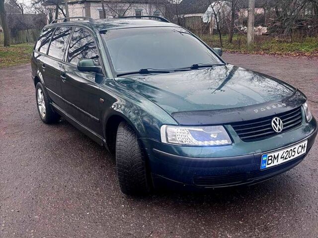 Зеленый Фольксваген Пассат, объемом двигателя 1.9 л и пробегом 302 тыс. км за 3650 $, фото 4 на Automoto.ua