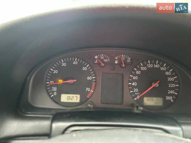 Зеленый Фольксваген Пассат, объемом двигателя 1.6 л и пробегом 320 тыс. км за 3000 $, фото 6 на Automoto.ua