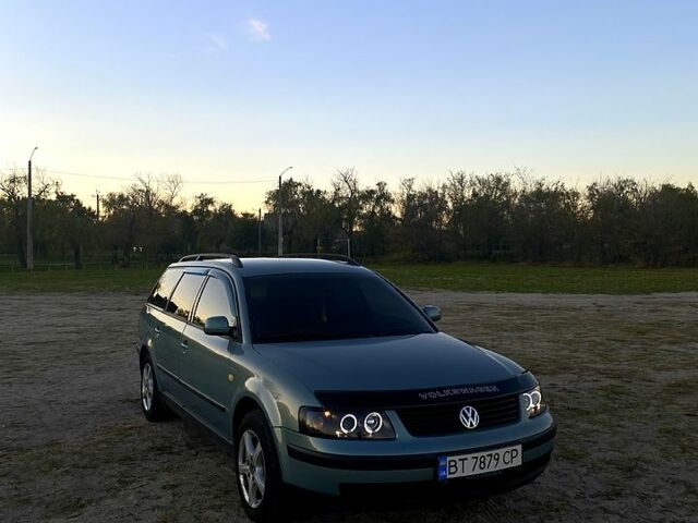 Зеленый Фольксваген Пассат, объемом двигателя 1.8 л и пробегом 0 тыс. км за 4500 $, фото 4 на Automoto.ua