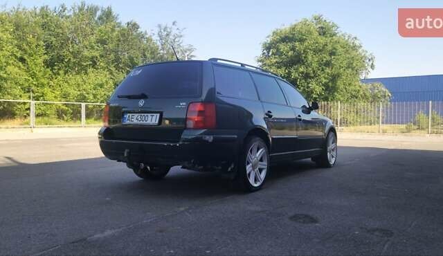 Зеленый Фольксваген Пассат, объемом двигателя 2.8 л и пробегом 305 тыс. км за 5200 $, фото 1 на Automoto.ua