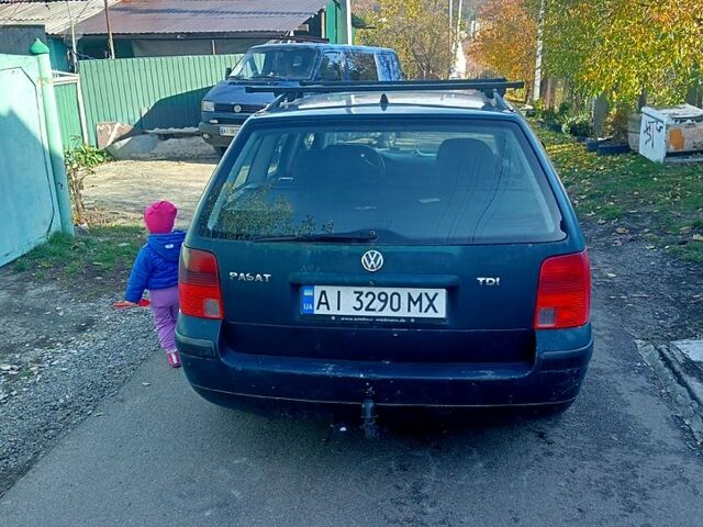 Зелений Фольксваген Пассат, об'ємом двигуна 1.9 л та пробігом 295 тис. км за 3000 $, фото 4 на Automoto.ua