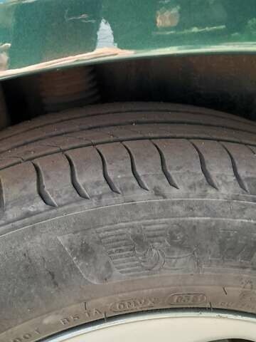 Зеленый Фольксваген Пассат, объемом двигателя 1.9 л и пробегом 471 тыс. км за 3500 $, фото 11 на Automoto.ua