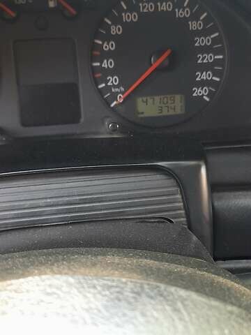 Зеленый Фольксваген Пассат, объемом двигателя 1.9 л и пробегом 471 тыс. км за 3500 $, фото 9 на Automoto.ua