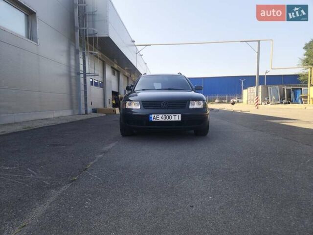 Зеленый Фольксваген Пассат, объемом двигателя 2.8 л и пробегом 305 тыс. км за 5200 $, фото 3 на Automoto.ua