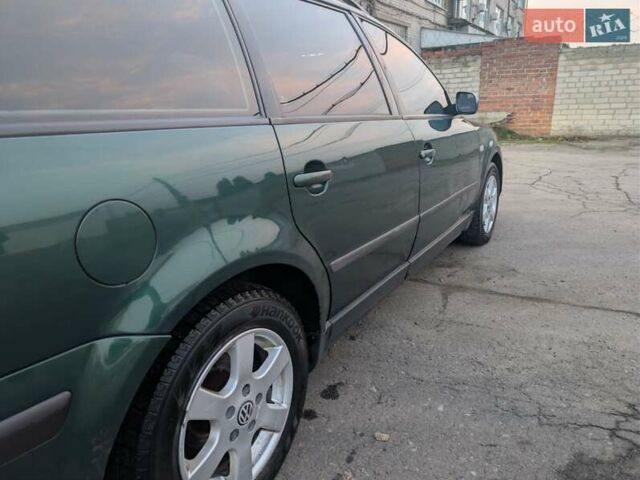 Зеленый Фольксваген Пассат, объемом двигателя 1.9 л и пробегом 475 тыс. км за 4000 $, фото 3 на Automoto.ua