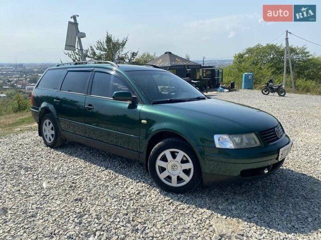 Зеленый Фольксваген Пассат, объемом двигателя 1.8 л и пробегом 230 тыс. км за 4000 $, фото 5 на Automoto.ua