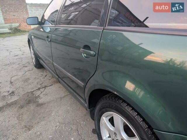 Зеленый Фольксваген Пассат, объемом двигателя 1.9 л и пробегом 475 тыс. км за 4000 $, фото 13 на Automoto.ua