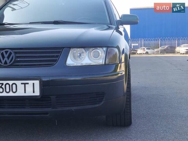 Зеленый Фольксваген Пассат, объемом двигателя 2.8 л и пробегом 305 тыс. км за 5200 $, фото 7 на Automoto.ua