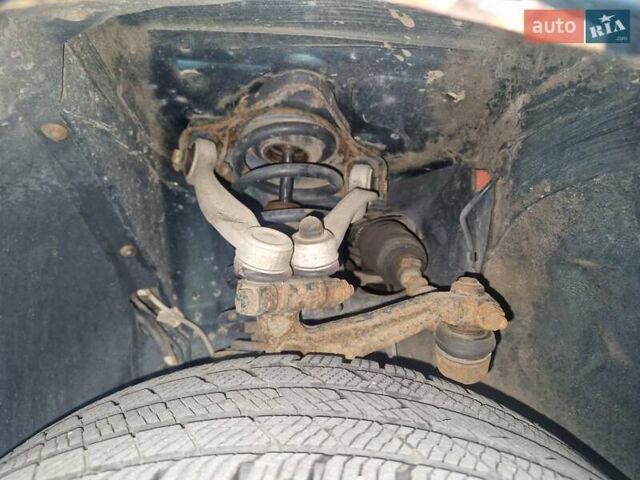 Зеленый Фольксваген Пассат, объемом двигателя 2.8 л и пробегом 305 тыс. км за 5200 $, фото 13 на Automoto.ua