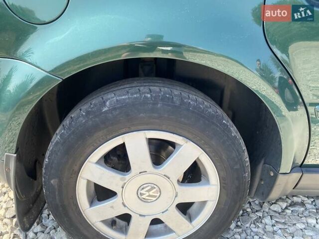 Зеленый Фольксваген Пассат, объемом двигателя 1.8 л и пробегом 230 тыс. км за 4000 $, фото 22 на Automoto.ua