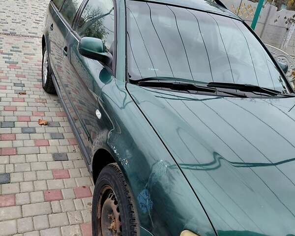 Зелений Фольксваген Пассат, об'ємом двигуна 2.5 л та пробігом 430 тис. км за 3000 $, фото 4 на Automoto.ua