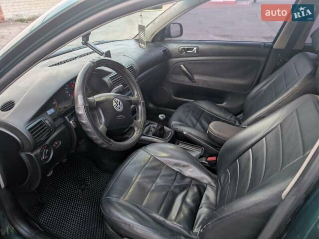 Зеленый Фольксваген Пассат, объемом двигателя 1.9 л и пробегом 475 тыс. км за 4000 $, фото 10 на Automoto.ua